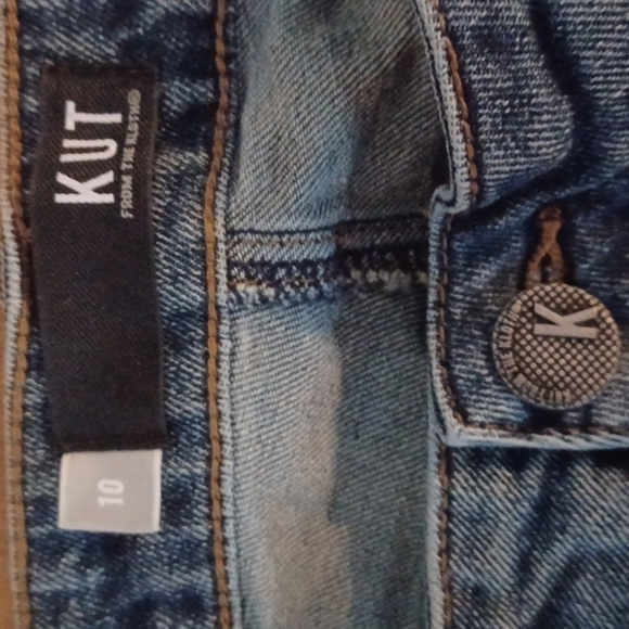 Kut from The kloth Hannah skirt size 10. Semi distressed.  Good used condition. - Picture 7 of 12